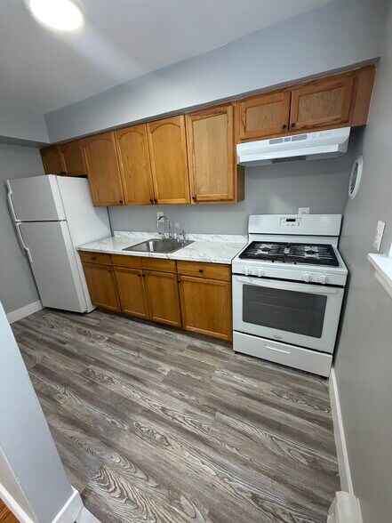 Building Photo - 2428 St Georges Ave