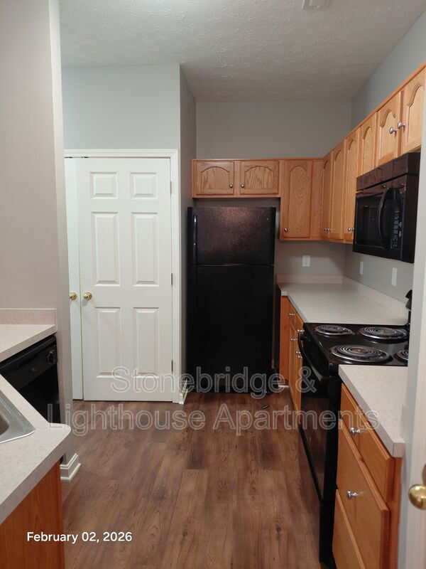 Building Photo - 9102 Beacon Dr