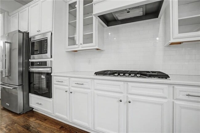 Building Photo - 2500 Skyland Dr NE