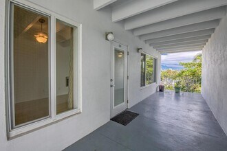 Building Photo - 1520 Lake Ave