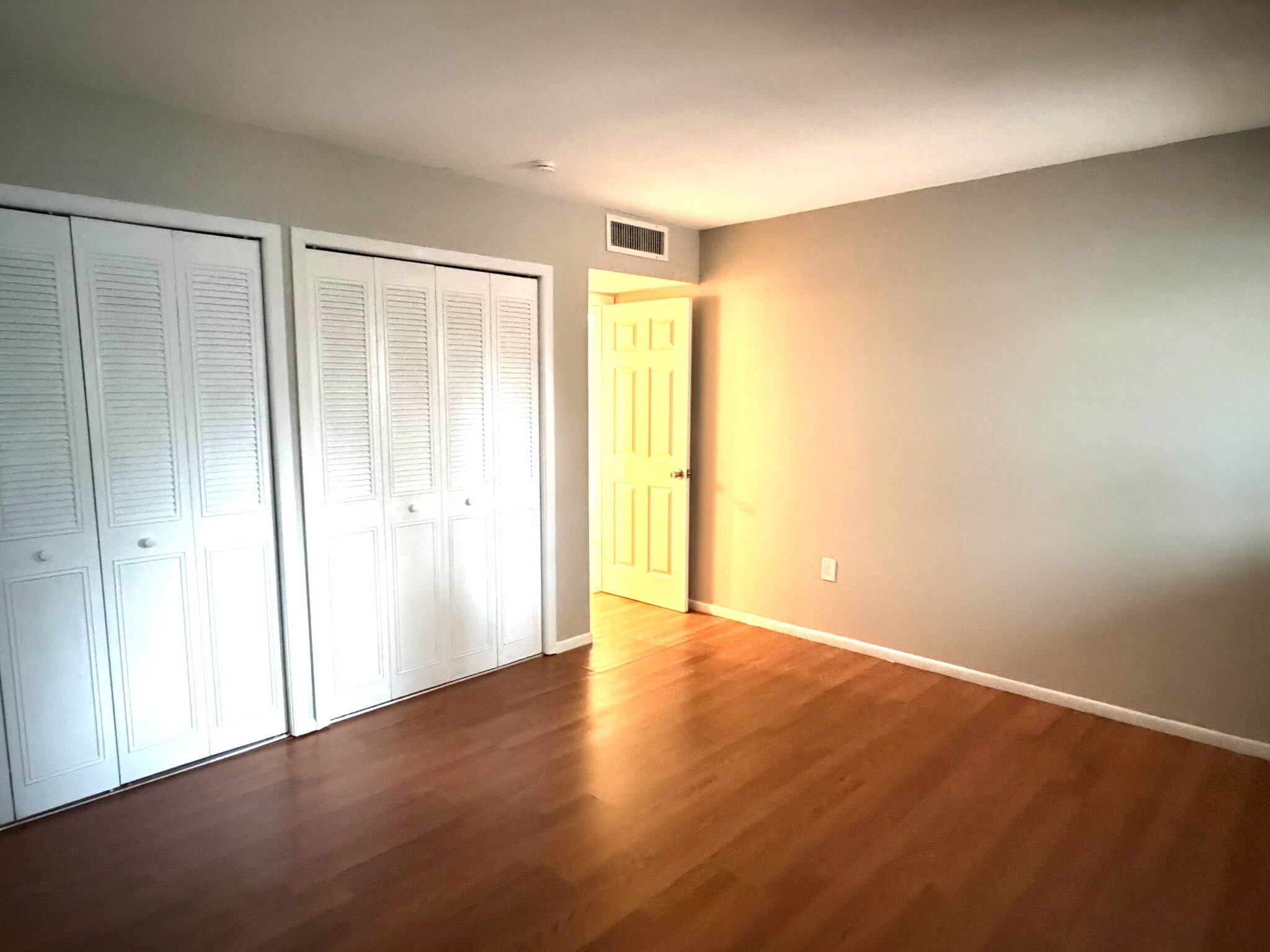 Building Photo - 701 SW 75th St