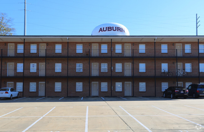 Building Photo - Peachtree Apartments