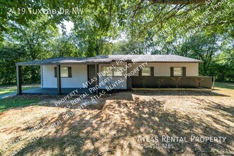 Building Photo - 2419 Tuxedo Dr NW