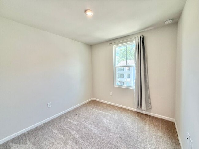 Building Photo - 1520 Indigo Creek Dr