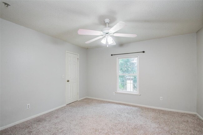 Building Photo - 7803 Maple Brook Ln