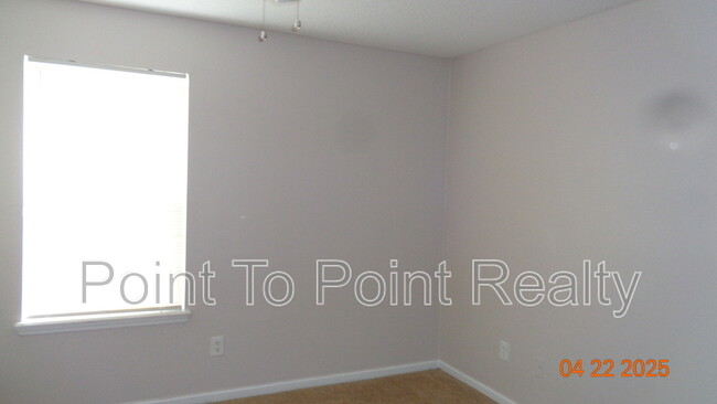 Building Photo - 4822 Playpen Dr