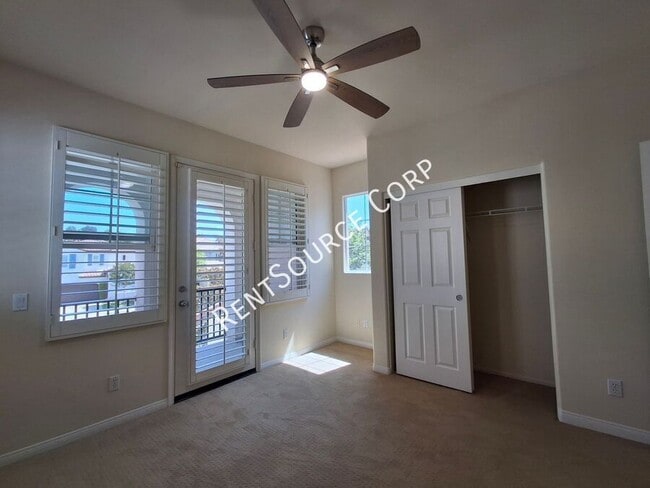 Building Photo - 24310 Las Palmas St