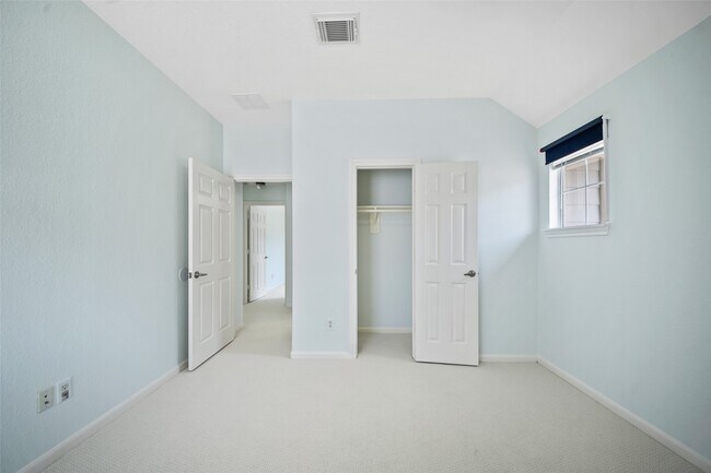 Building Photo - 131 Zephyr Bend Pl