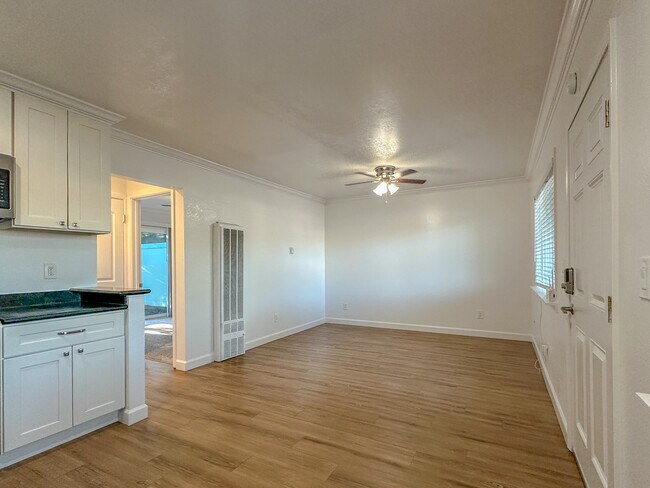 Building Photo - 15441 Marty Dr