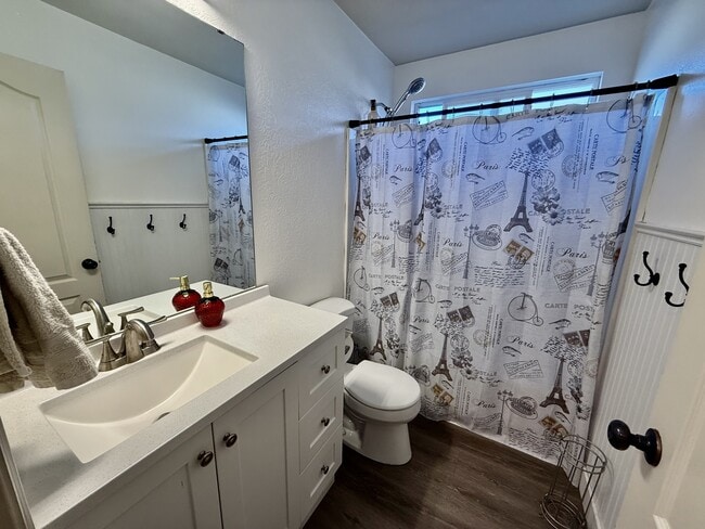 Building Photo - 8633 Chase Cir