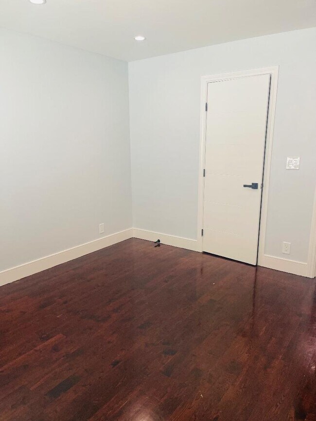 Building Photo - 3495 Meridian Ave