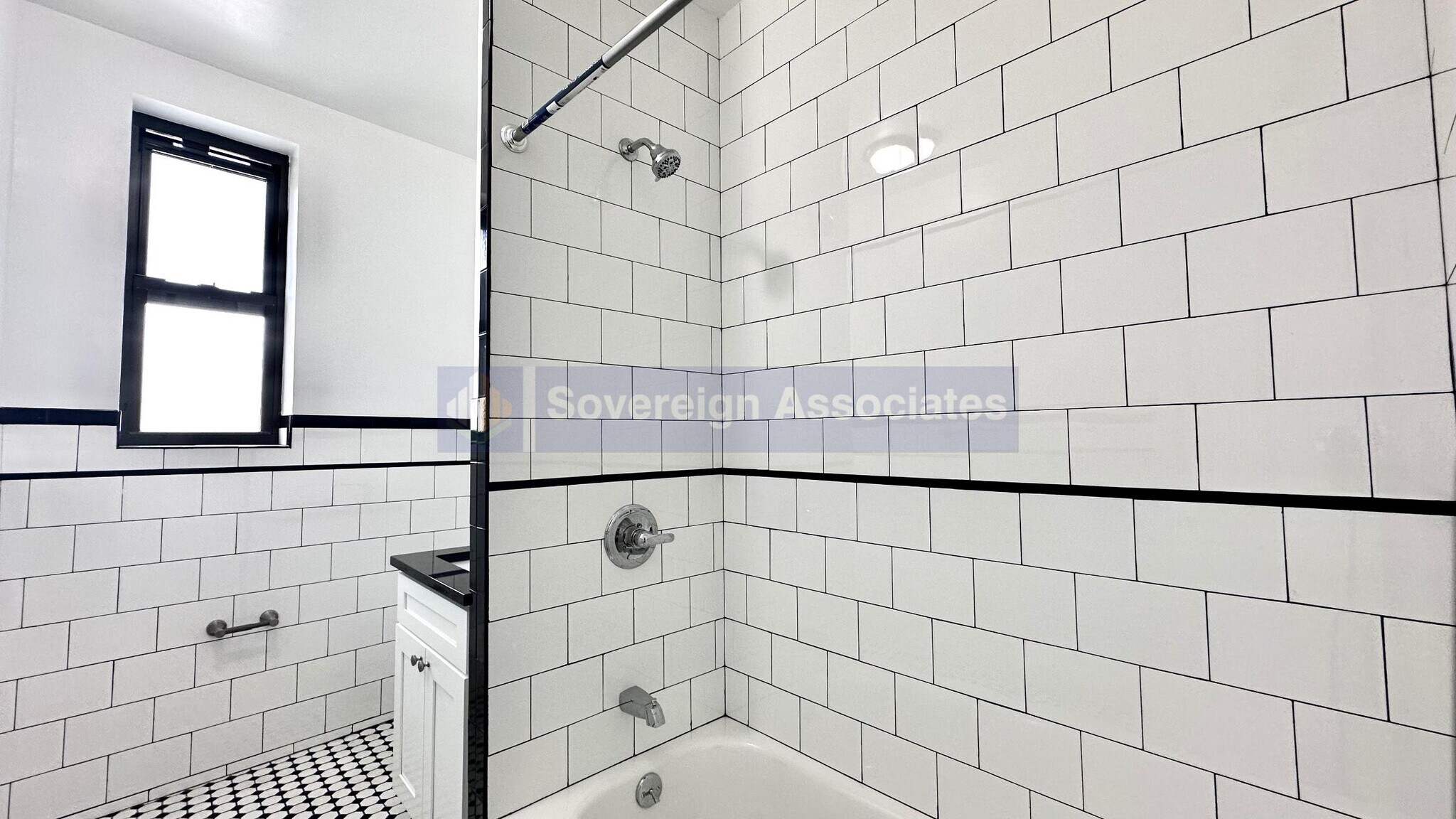 Building Photo - 1803 Riverside Dr