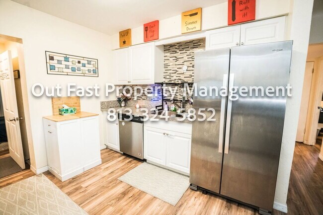Building Photo - 4810 Haines Rd N