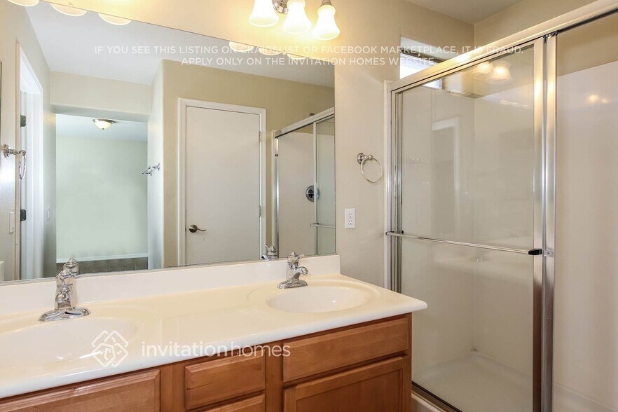 Building Photo - 2415 N 83rd Dr