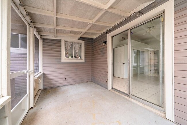 Building Photo - 245 Moonbeam Rd