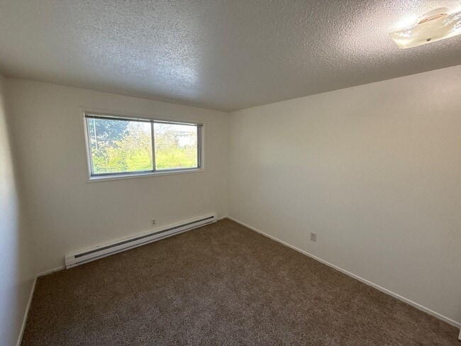 Building Photo - 3792 Iberis St NE