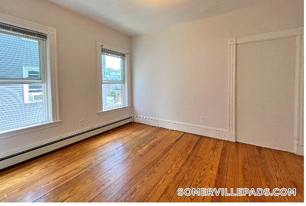 Building Photo - 337 Beacon St