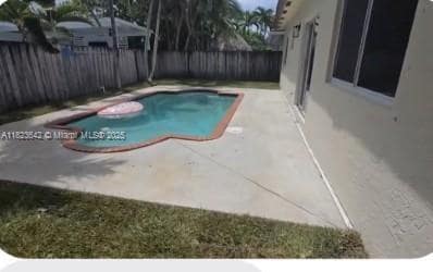 Building Photo - 14505 SW 158th Pl