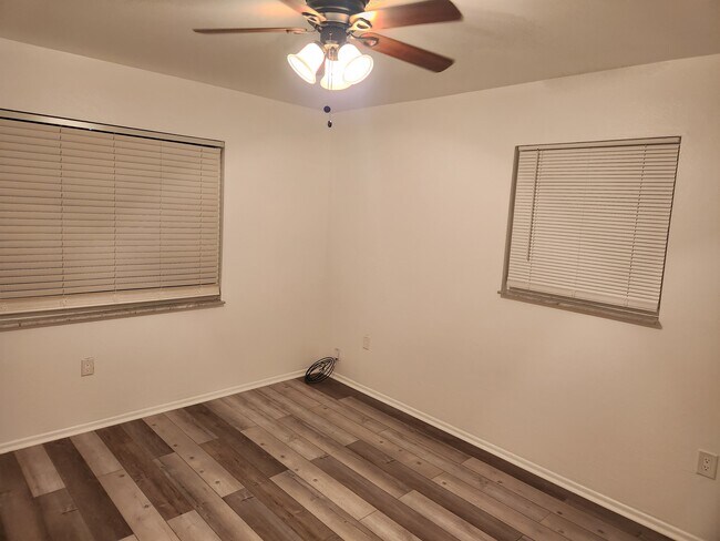 Building Photo - 17317 Whitewater Ct