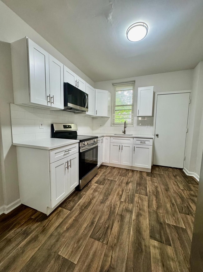 Building Photo - 3341 Potter St