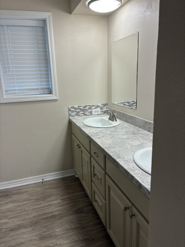 Building Photo - 396 Rowland Rd