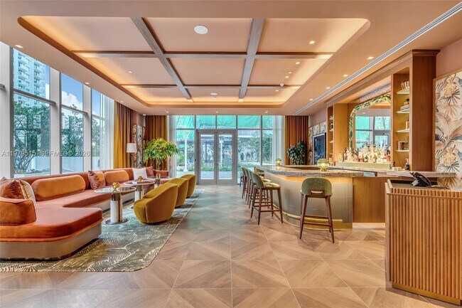 Building Photo - 77 SE 5th St