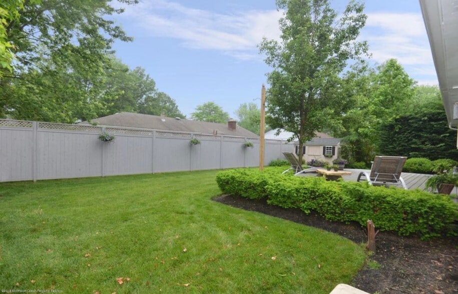 Building Photo - 46 Asbury Ave