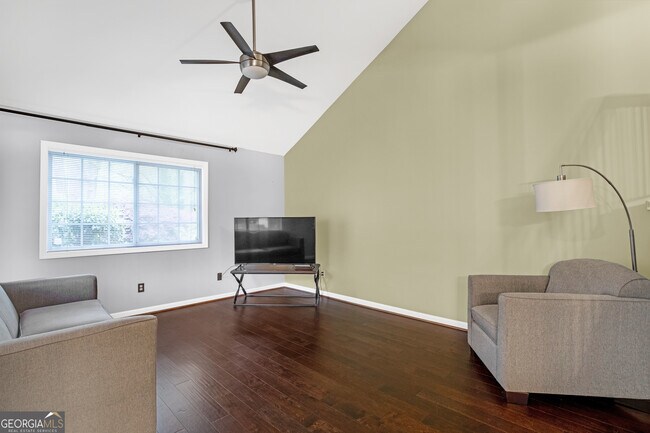 Building Photo - 1468 Briarwood Rd NE