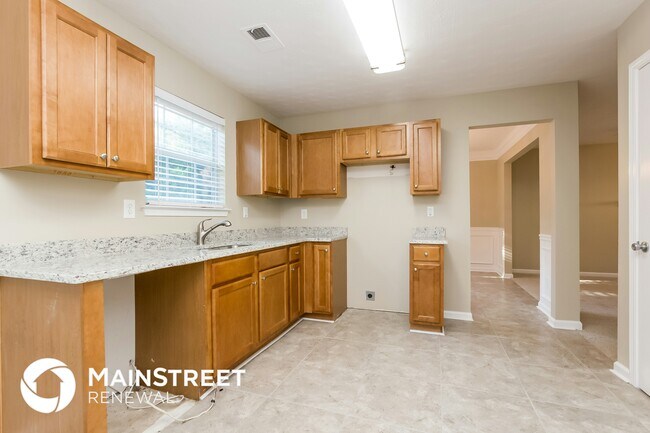 Building Photo - 6894 Smoke Ridge Dr