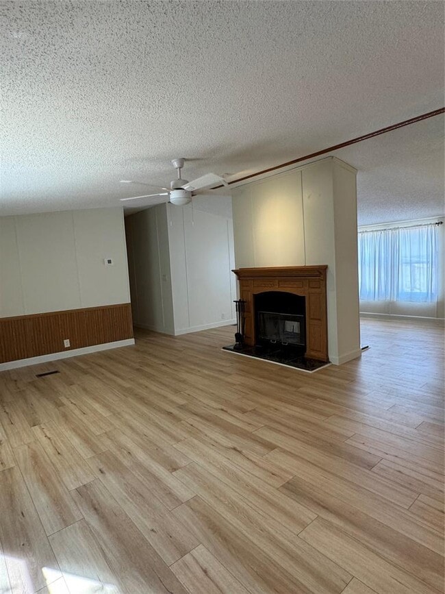 Building Photo - 25009 Ranch Rd