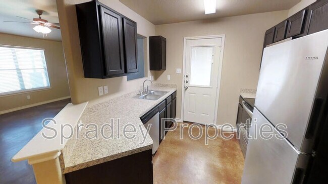 Building Photo - 1547 Chance Ct