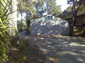Building Photo - 14617 Sunset St