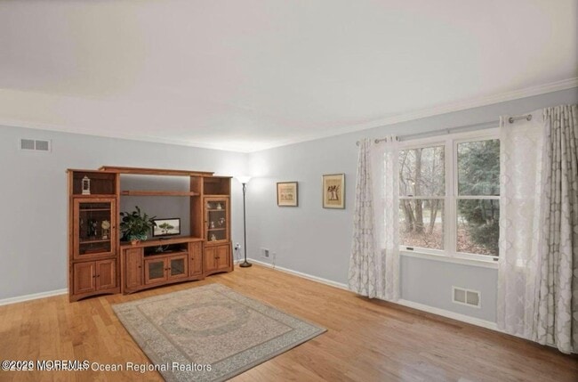 Building Photo - 5 Shepherds Way