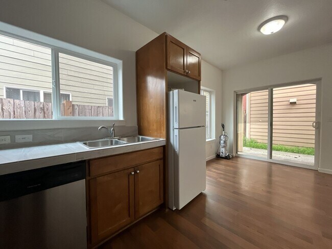 Building Photo - 1517 SE 127th Ave