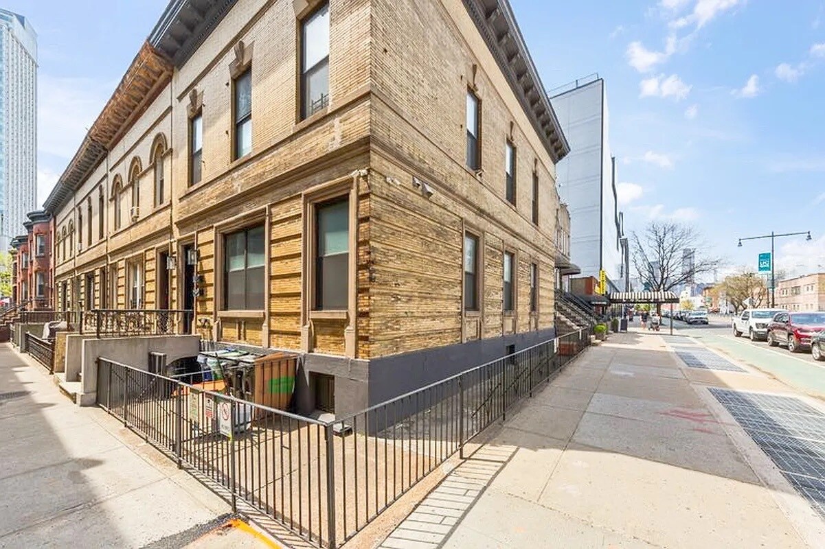 Building Photo - 4462 23rd St