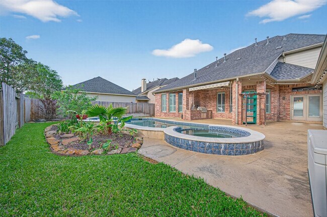 Building Photo - 5803 Grandwood Ln