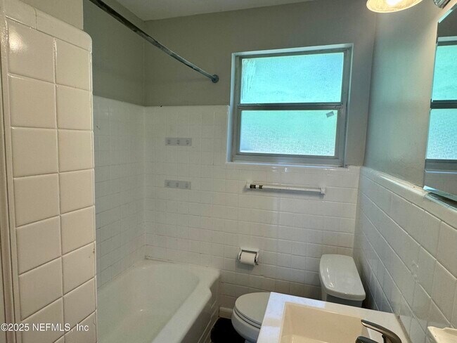 Building Photo - 4779 Shirley Ave