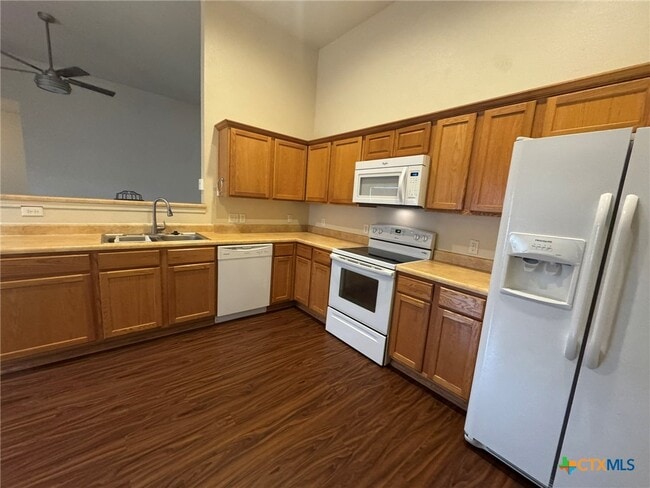 Building Photo - 248 Rosalie Dr