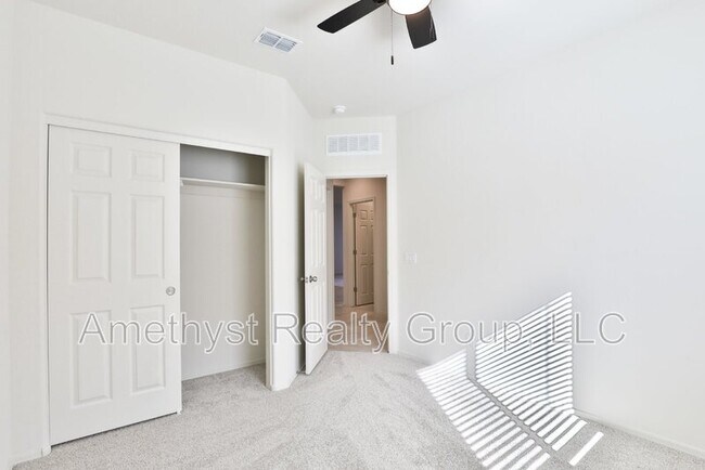 Building Photo - 24642 W Flores Dr