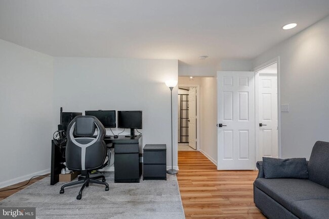 Building Photo - 7317 Castleberg Ct