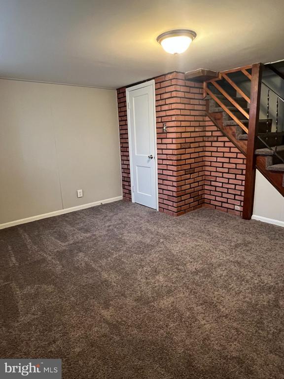 Building Photo - 4776 Shamrock Ave