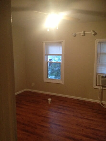 Bedroom - 419 E Lane Ave