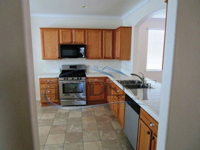 Building Photo - 760 Heron Landing Way