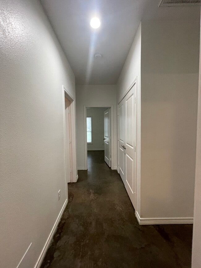 Building Photo - 6197 County Rd 1143