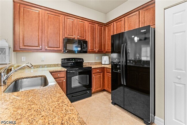 Building Photo - 10535 Carolina Willow Dr