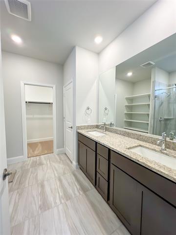 Building Photo - 3419 San Clemente Dr