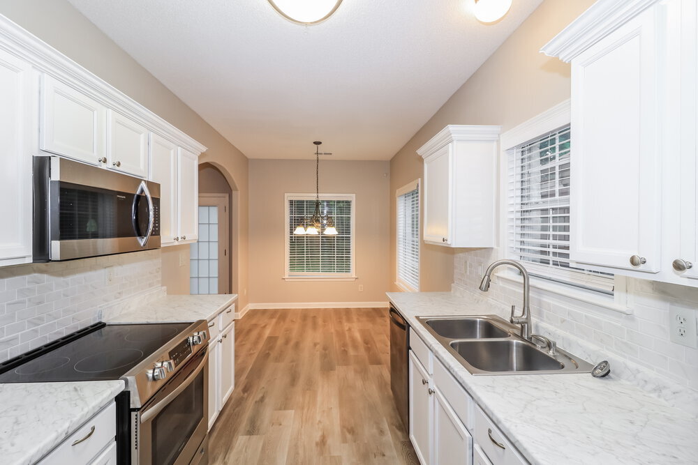 Building Photo - 1140 Casentino St