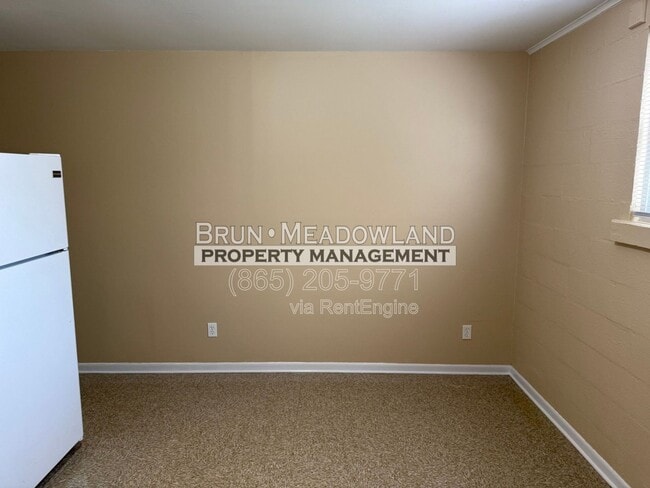 Building Photo - 5200 John Hall Rd