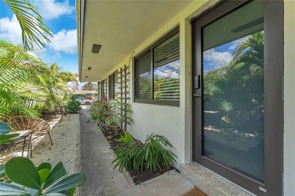 Building Photo - 754 NE 40th St