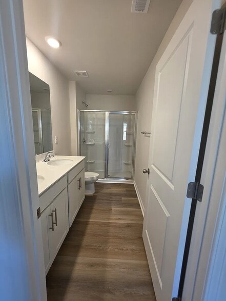 Building Photo - 5131 Hyrule Dr